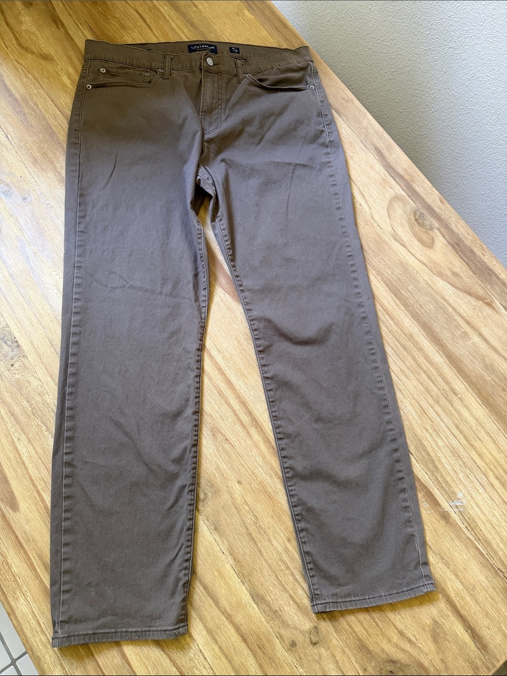 36x32 Men’s Lucky Brand 121 Slim Jeans, Brown